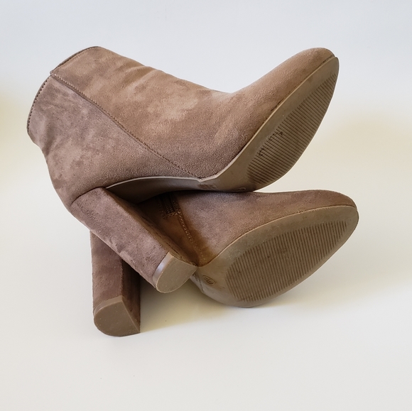 WILD DIVA Brown Booties size 7 1/2 - Picture 6 of 6